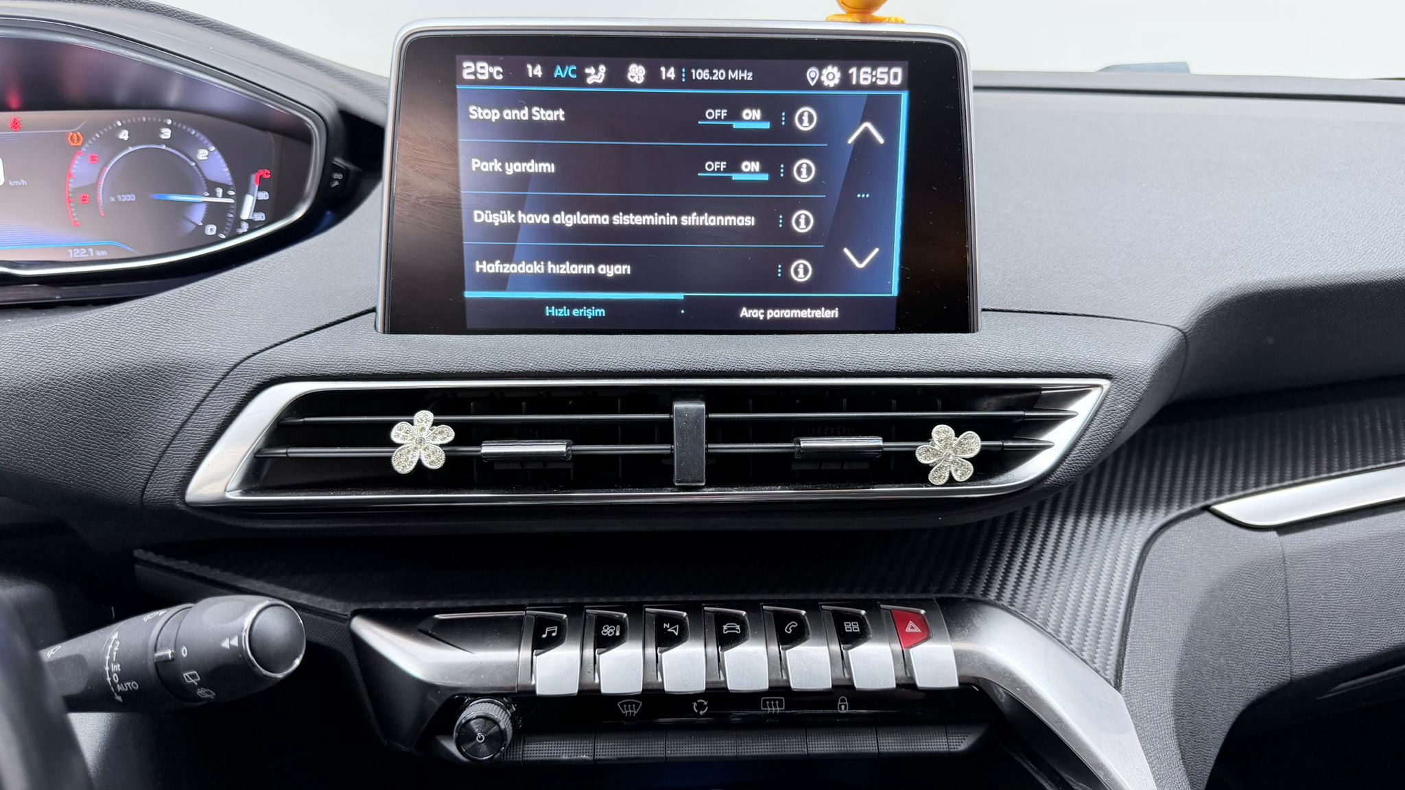 PEUGEOT 3008 18